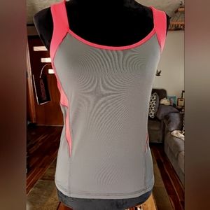 Inmotion by new york and company size small